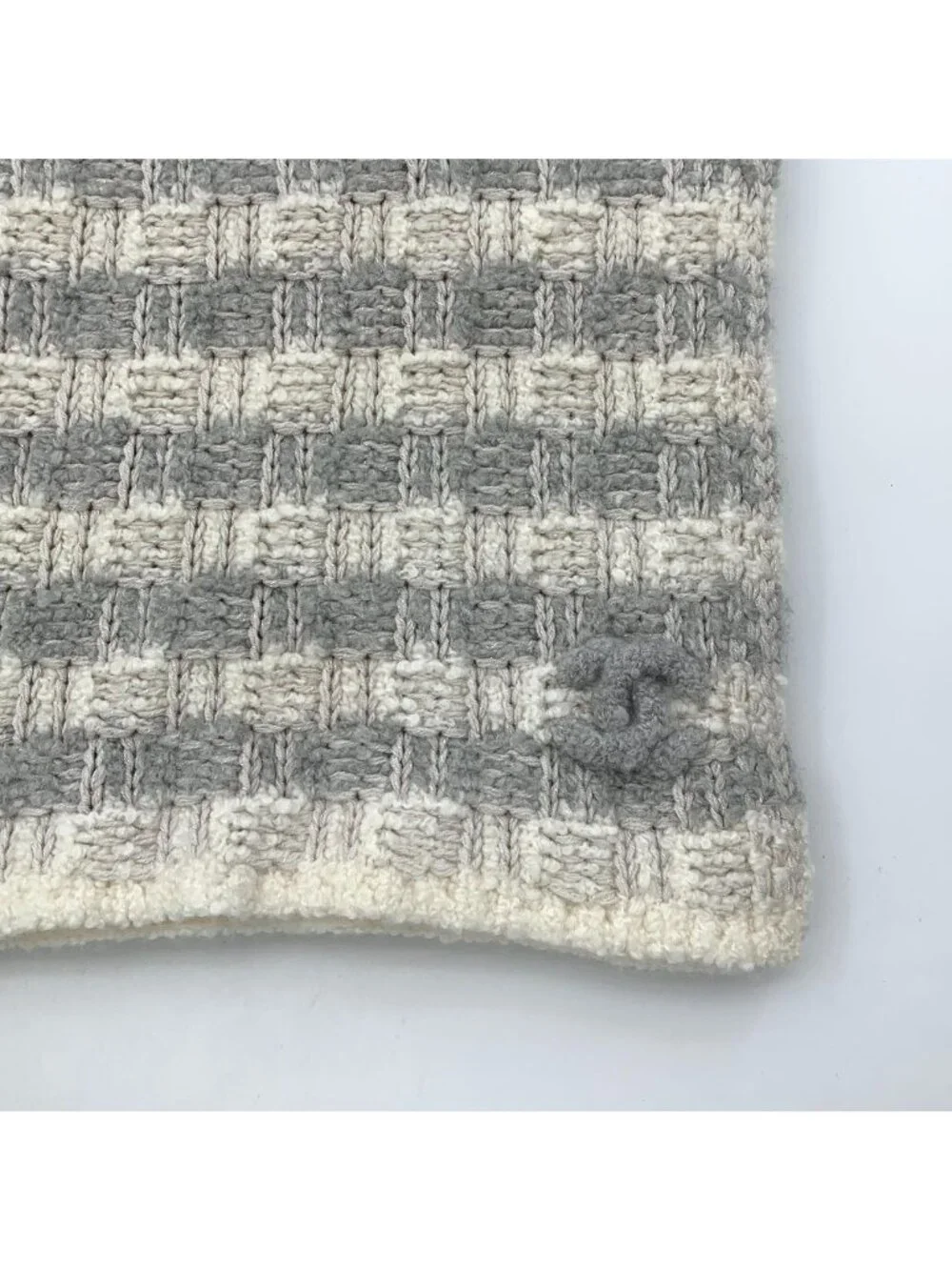Chanel Beige & Grey Cashmere Knit Scarf